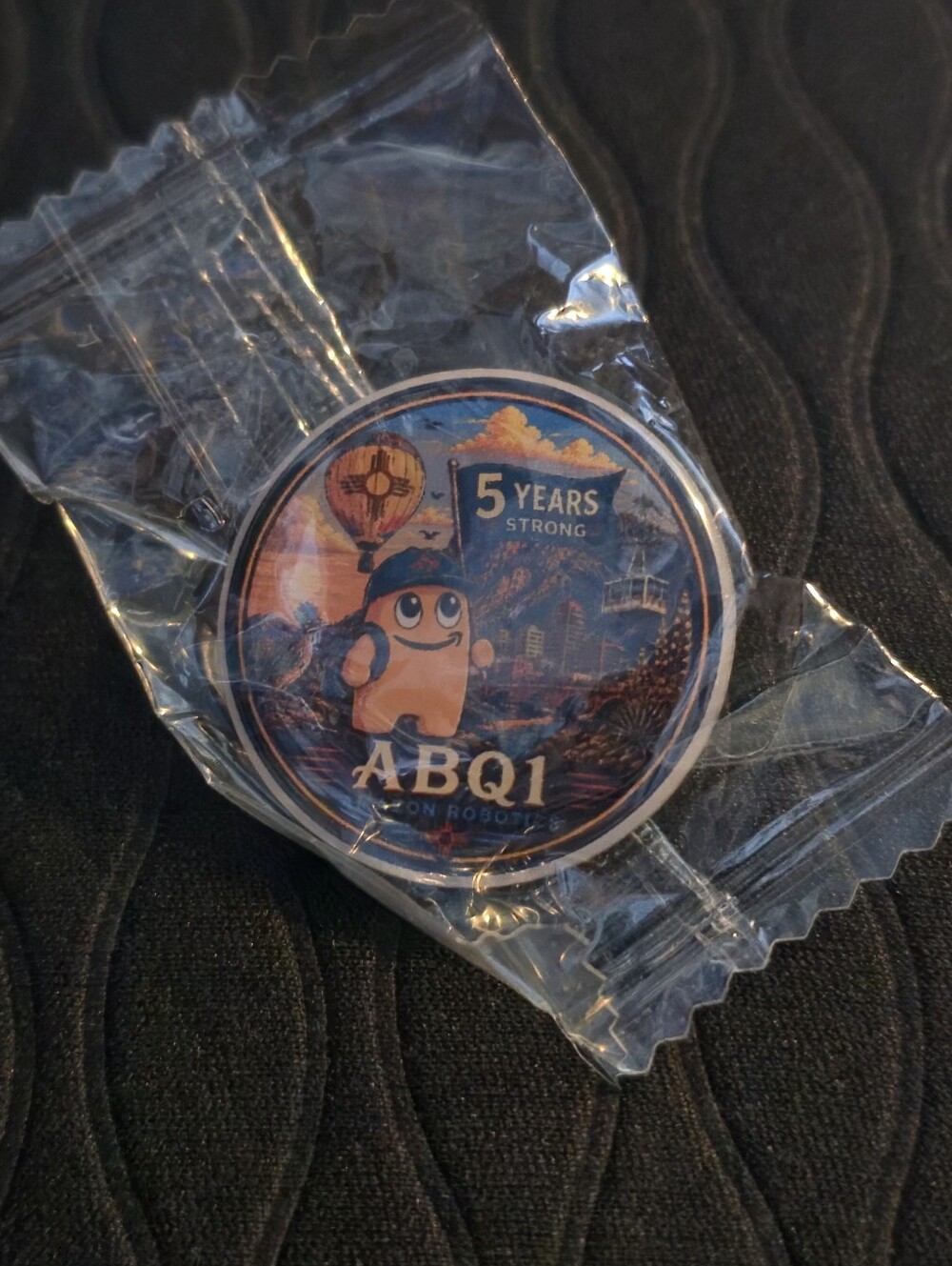 Amazon 5 Years Strong Peccy Pin